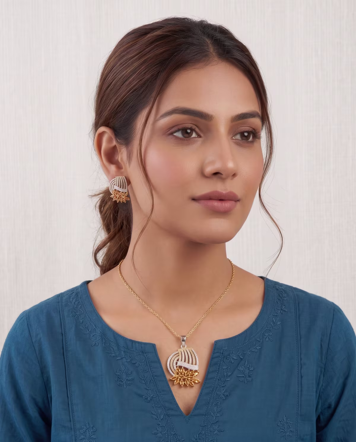 Two-Tone Floral Curve Pendant Locket Set Gold Plated 925 Silver - View 2